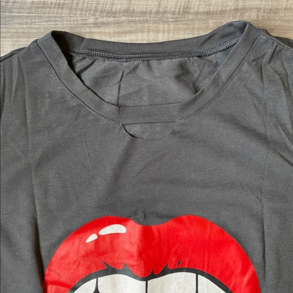 Leopard tongue shirt - Picture 2 of 3